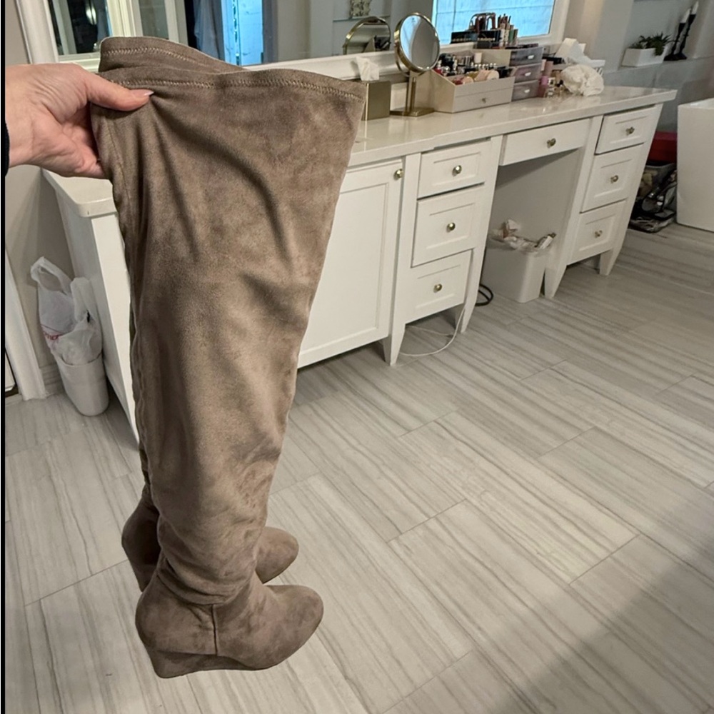 Chinese Laundry Over the Knee Boots- Tan Size 9.5 - Picture 9 of 15